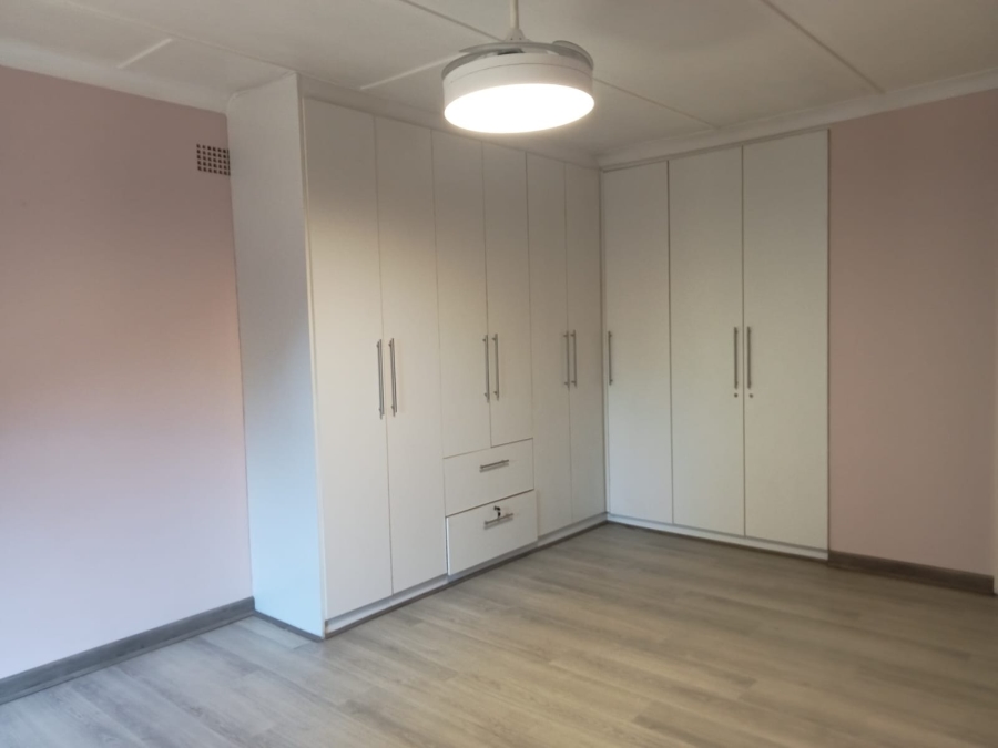 3 Bedroom Property for Sale in Beacon Bay Eastern Cape